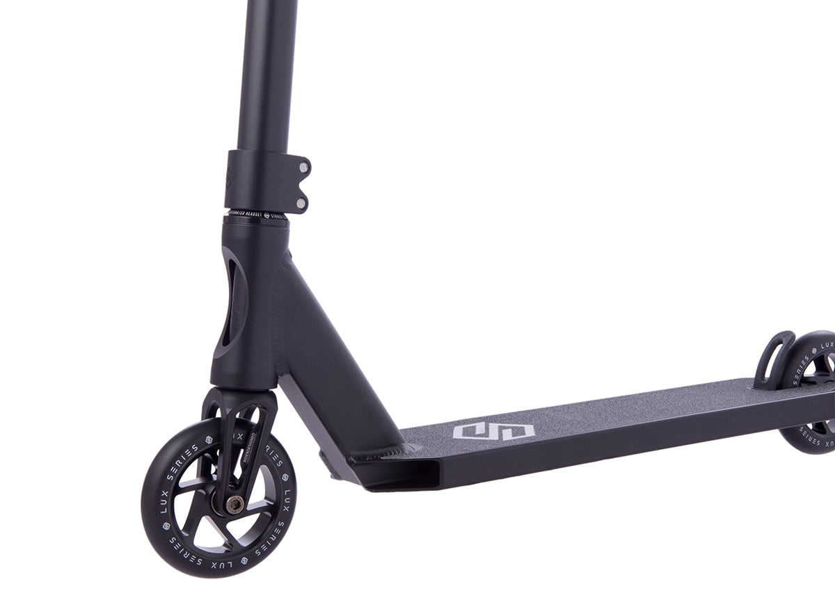 Striker Lux Stunt Scooter - Black