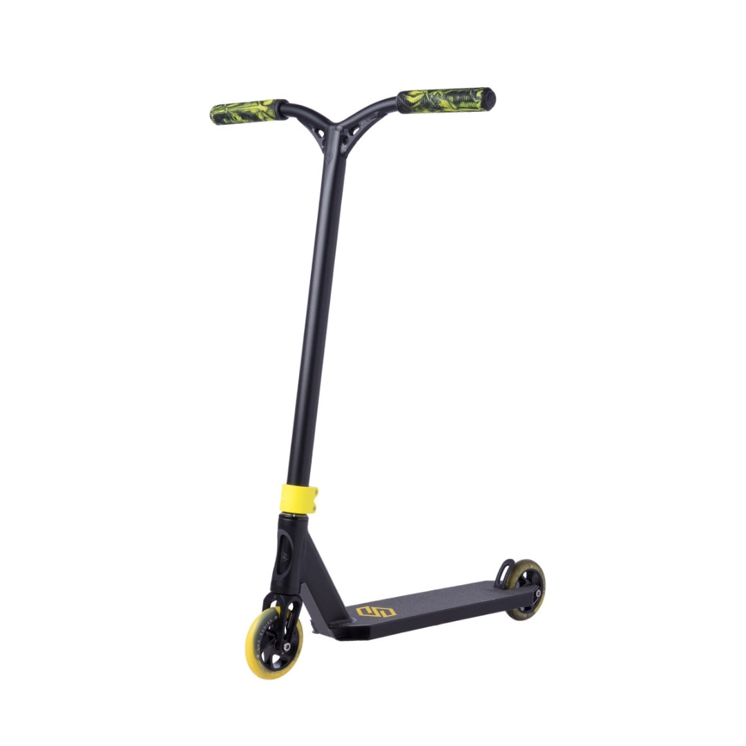 Striker Lux Painted Stunt Scooter - Black/Yellow