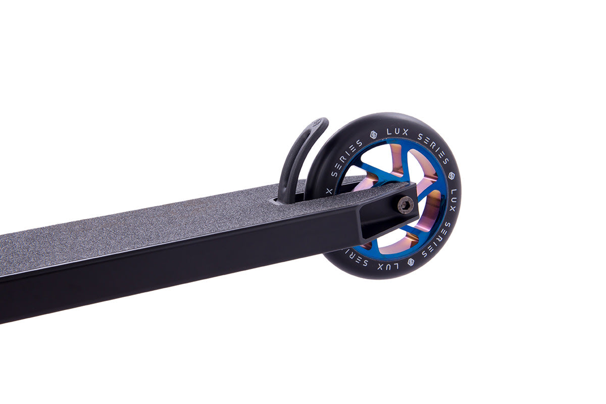 Striker Lux Trick Løbehjul - Black/Blue Chrome