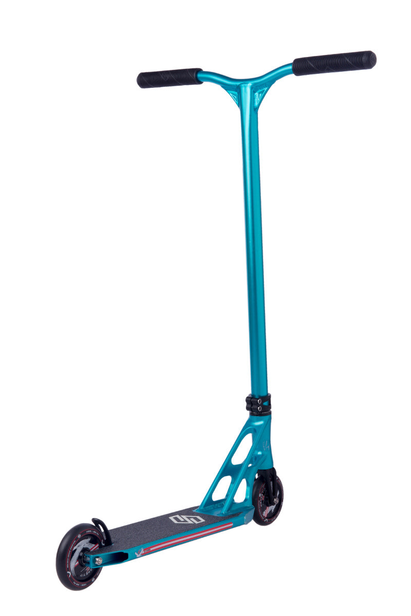 Striker BGSeakk Magnetit Stunt Scooter - Teal