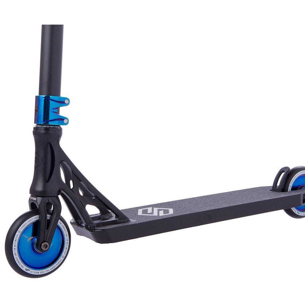 Striker Essence Stunt Scooter - Black/Blue Chrome