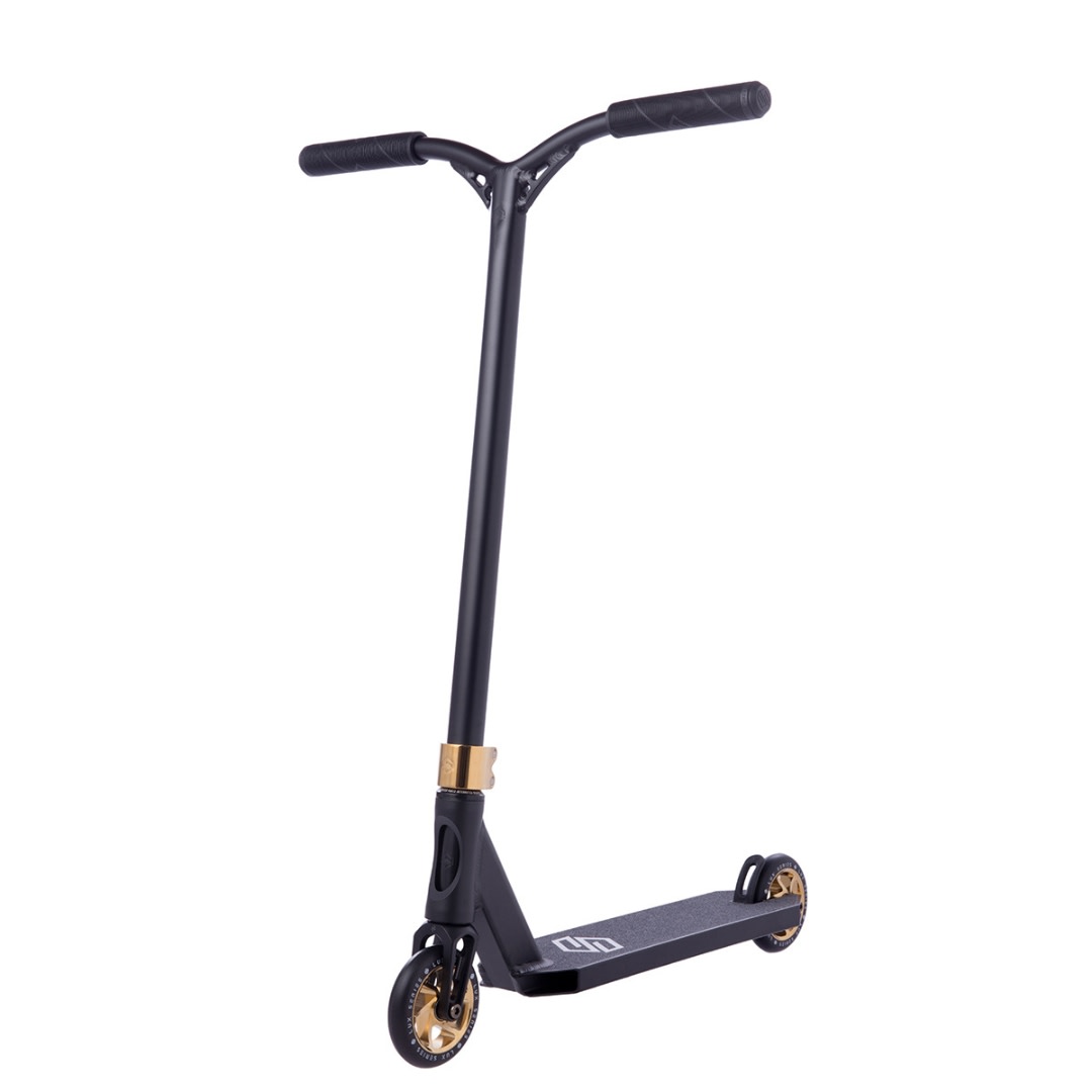 Striker Lux Stunt Scooter - Black/Gold Chrome