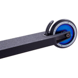 Striker Essence Trick Løbehjul - Black/Blue Chrome