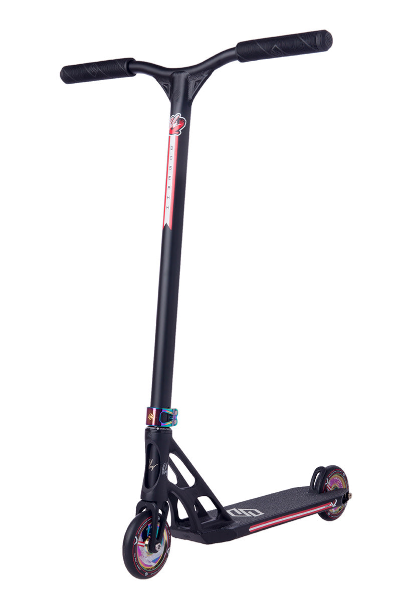 Striker BGSeakk Magnetit Stunt Scooter - Black/Rainbow